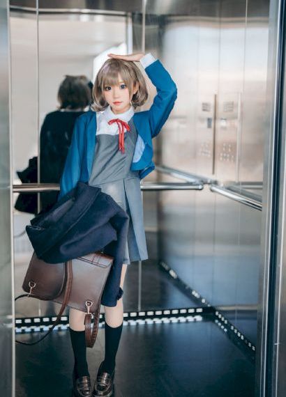 按摩房女大学生